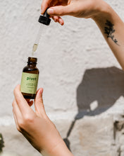 Load image into Gallery viewer, Facial Oil (30 mL)

